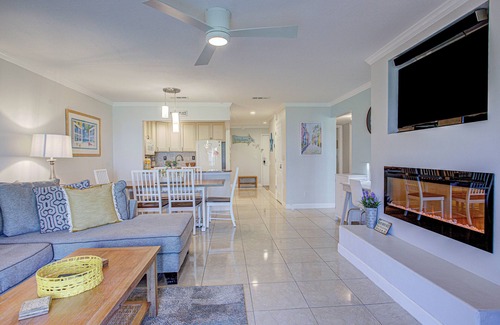 St. Augustine Beach Condo | SeaWinds Dreams Premium Beachfront/Oceanfront Condo-w/Private Beach Access