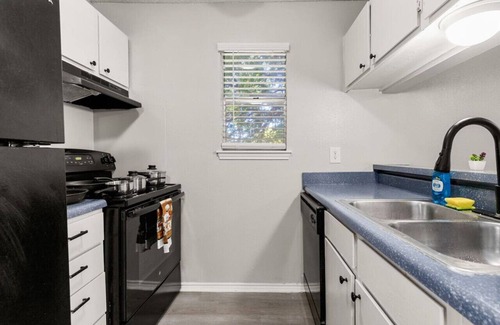 San Antonio Apartment | SeaWorld/Lackland - Your Home Away from Home
