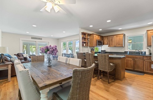 South Casco House | Sebago Breeze Lake House