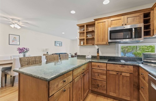 South Casco House | Sebago Breeze Lake House