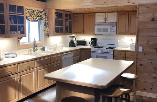 Standish Cottage | Sebago Lake Waterfront Rentals