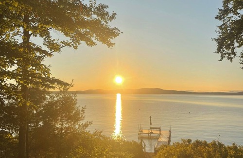 Standish Cottage | Sebago Lake Waterfront Rentals