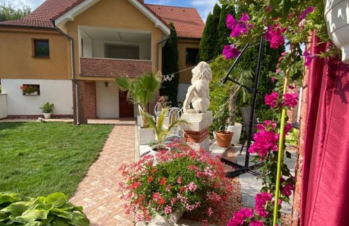 Holic Apartment | Sebe apartments 2