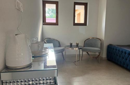 Holic Apartment | Sebe apartments 4