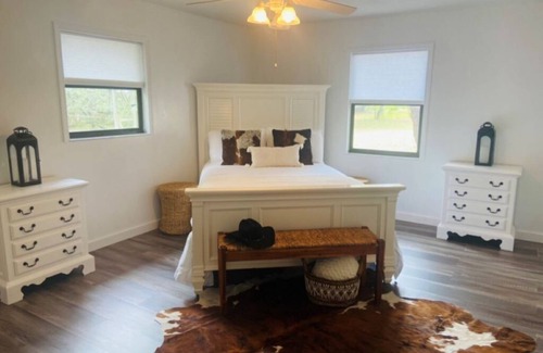 Sebring Other | Sebring Florida Farmhouse just minutes from Raceway