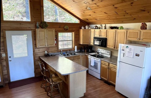 Pittman Center Cabin | Secluded 2 Bedroom Gatlinburg Cabin Near Rocky Top Sports World