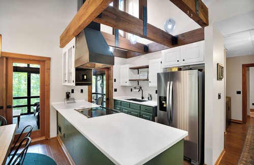 Cleveland House | Secluded 3 bedroom cabin surrounded by a nature preserve, lakes, and trails!