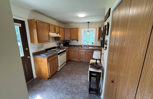 South Lima House | Secluded 3-bedroom house in beautiful Caledonia NY with optional hunting lease