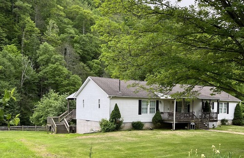 Monterey House | Secluded 3 bedroom home with creek in the back yard
