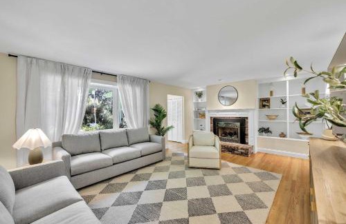 Falmouth House | Secluded 3-Bedroom Retreat in Falmouth