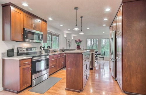 Union Hill-Novelty Hill House | Secluded 4b Home + 5ac of Serene Nature in Redmond