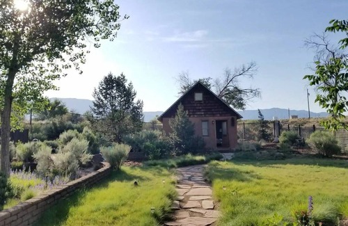 Alamedan Valley House | Secluded Adobe Casita-Right behind Balloon Fiesta Park