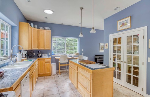 Arch Cape House | Secluded Arcadia Beach Villa has 3 Bedroom Suites, Privacy and Gathering Spaces!