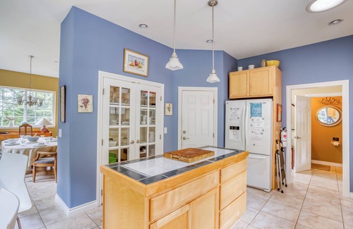 Arch Cape House | Secluded Arcadia Beach Villa has 3 Bedroom Suites, Privacy and Gathering Spaces!