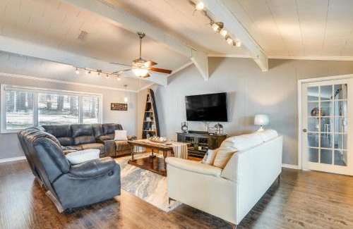 Avinger House | Secluded Avinger Home with Lake Access!