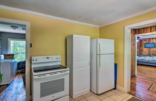 Clinton House | Secluded Baton Rouge Area Hideaway w/Lawn!