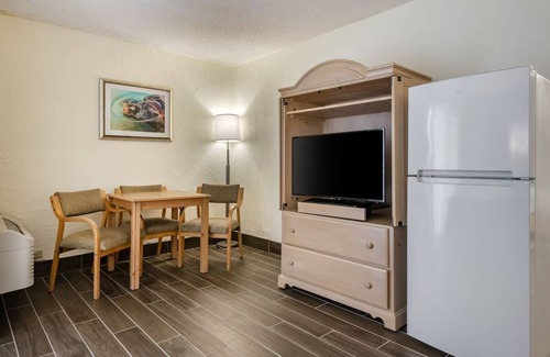 Seabreeze Park House | Secluded Beachfront Stay | Perfect for a Peaceful Escape & Serene Ocean Views