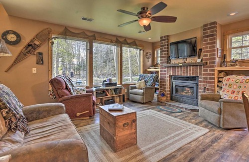 Birnamwood House | Secluded Birnamwood Cottage with Deck and River Views!