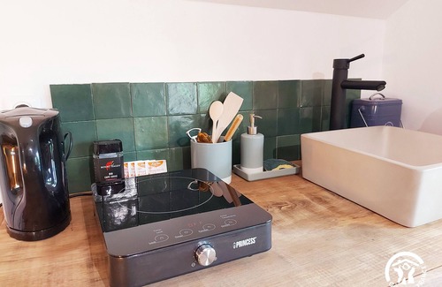 Montenay Cottage | Secluded Cabin for 2 in Nature with Shared Kitchen & Games, Near Mayenne