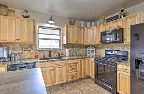 Durango Cabin | Secluded Cabin w/Hot Tub, Game Room & Views!