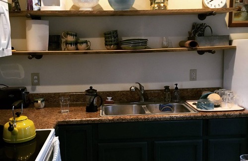 Damascus Cabin | Secluded Cabin w/Mountain Views - Perfect for Couples, Stargazers, + Creatives!