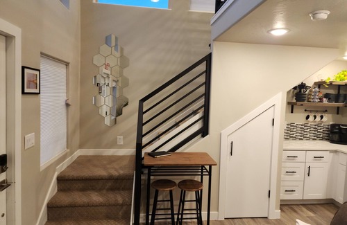 Hurricane House | Secluded casita minutes away from Sand Hollow State Park and Zion National Park