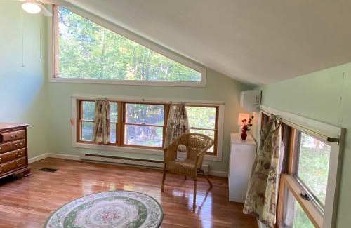 Reeders House | Secluded Chalet On Stream-Mins to Camelback