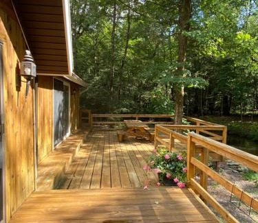 Reeders House | Secluded Chalet On Stream-Mins to Camelback