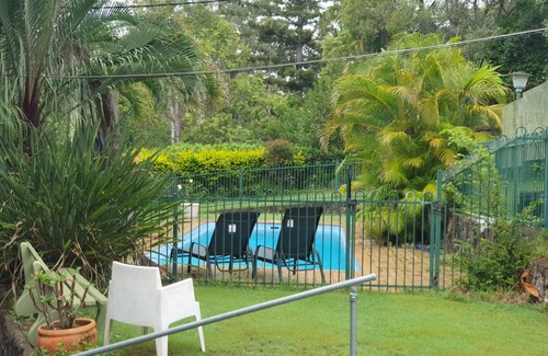 Fig Tree Pocket House | Secluded Comfort Surrounded by Nature – Just Minutes from the City