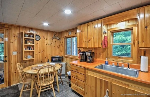 Greenville Cabin | Secluded comfort only minutes to lake