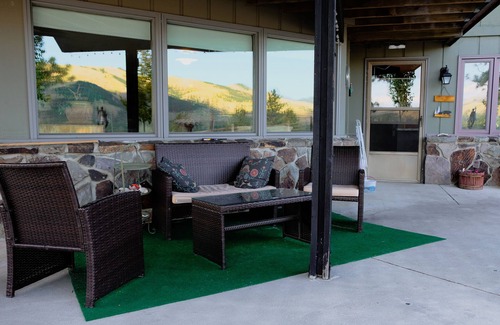 Missoula Apartment | Secluded condo with beautiful mountain views minutes from Missoula