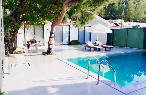 Islamlar Villa | Secluded Contemporary Honeymoon Villa with Private Pool