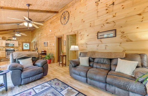 Cosby Cabin | Secluded Cosby Cabin w/Wraparound Deck