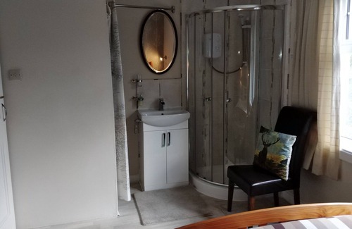 Nostie Cottage | Secluded cottage very close to Skye Bridge and within Kyle of Lochalsh village.