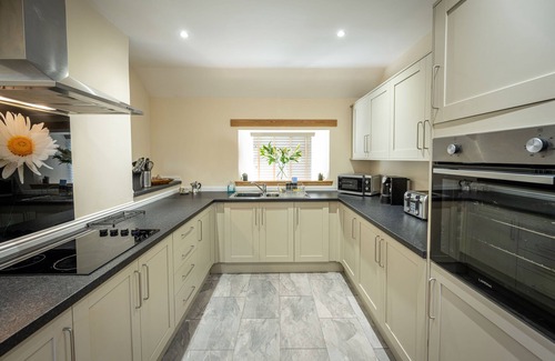 Auchmithie Cottage | Secluded cottage w/hot tub & close to cliff walks