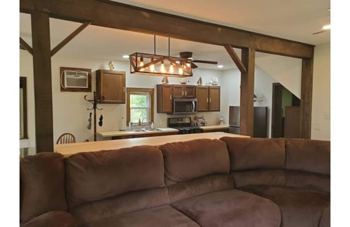 Ripley Cottage | Secluded Cottage with Hidden Cove on Lake Erie