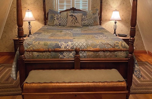 Fredericksburg Bed & Breakfast | Secluded Country Cottage in the Texas Hill Country