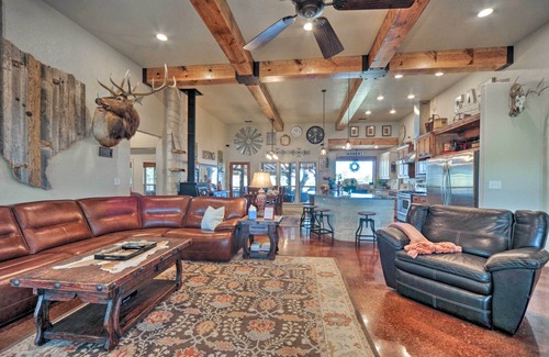 Blanco House | Secluded Country Hideaway w/Fire Pit & Pool!