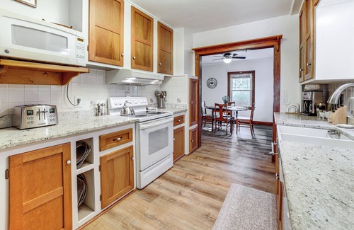 Crown Point House | Secluded Crown Point Haven Near Golfing & Parks!