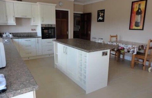 Curracloe House | Secluded Curracloe holiday home, on an acre of enclosed gardens, close to beach