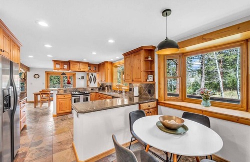 Hangen Ranch And M and B House | Secluded Evergreen home on 3 acres, 10 min to lake, near trails, 3 king beds