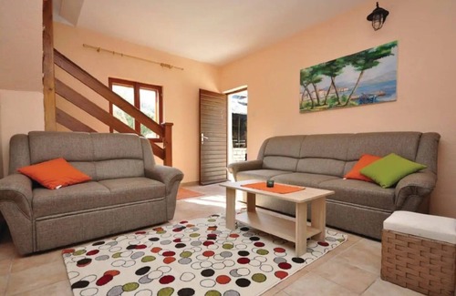 Praznica House | Secluded family friendly house Cove Dučac, Brač (K-14312)