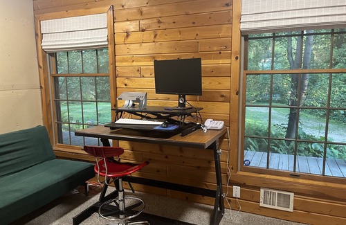 Delton House | Secluded family-friendly lake house in the woods