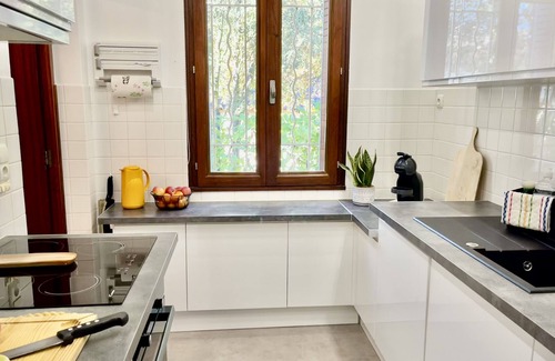 Saint-Didier House | Secluded family home with pool and garden in Saint Didier