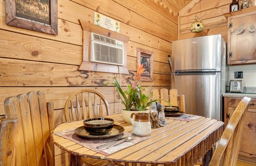 Dahlonega Cabin | Secluded Family Retreat in Dahlonega w/Hot Tub!