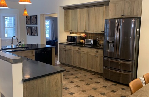 Mount Marion House | Secluded family retreat within minutes of Woodstock village