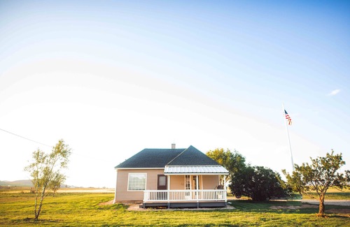Bancroft House | Secluded Farmhouse Country Setting close to Lava Hot Springs!