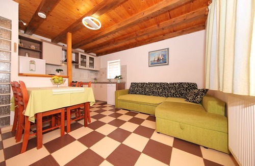 Tkon House | Secluded fisherman's cottage Cove Donje More, Pašman (K-8413)