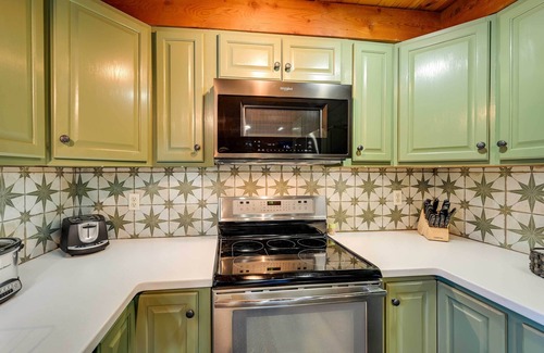 Garden Valley Cabin | Secluded Garden Valley Cabin w/Deck & Views!