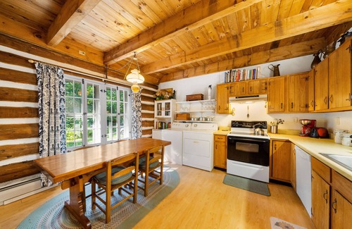 Chestertown Condo | Secluded gem with forest view, beach access & W/D